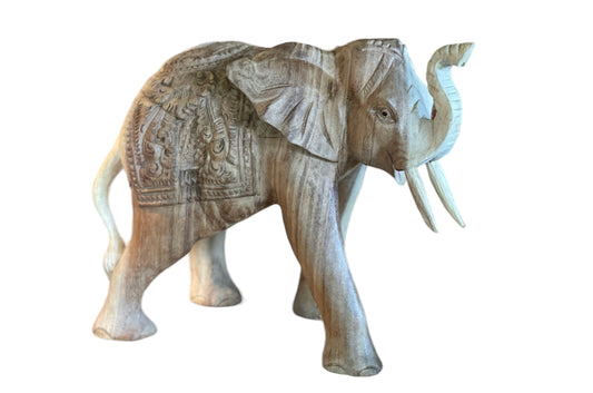 Walking carving elephant 30cm